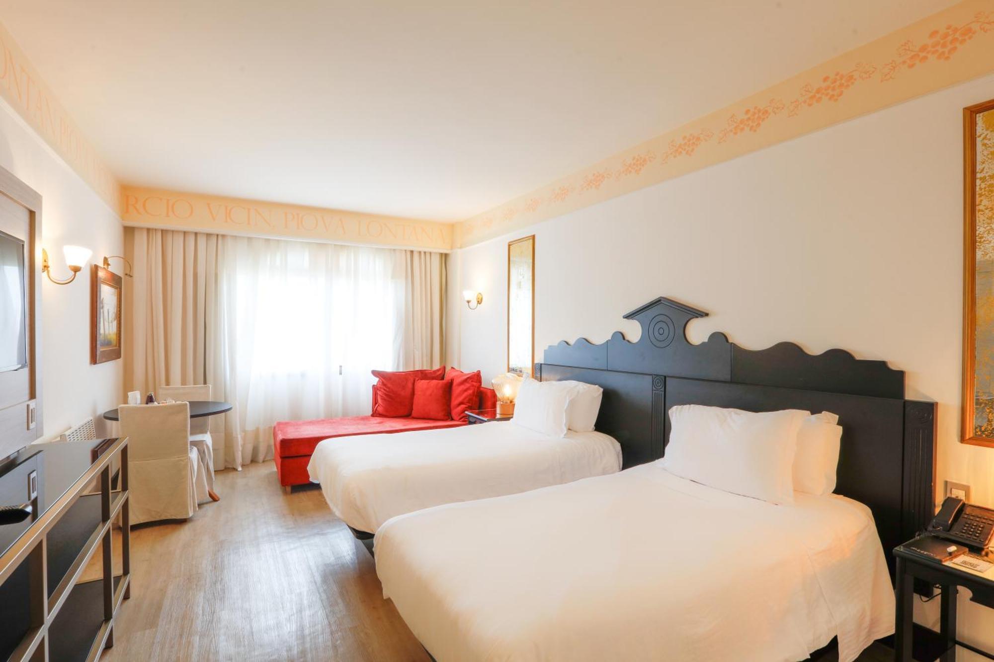 호텔 앤 스파 도 비뇨, 오토그래프 컬렉션 벤투곤살베스 외부 사진 A typical room at a Novotel